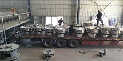 浙江客戶20臺定制的振動篩，已給您裝車發貨了