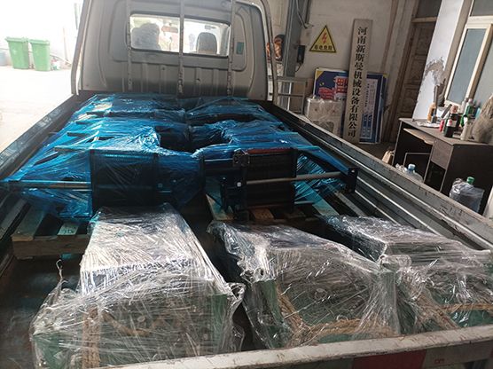 3臺電磁給料機發貨