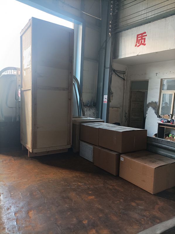 客戶定制400型超聲波旋振篩加配件發(fā)貨