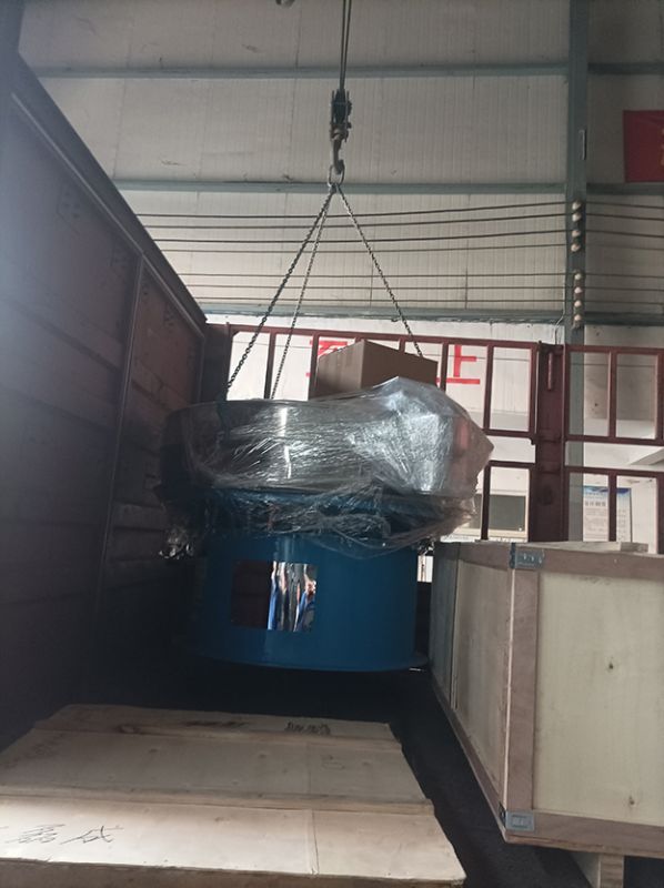 旋振篩、網架等發貨