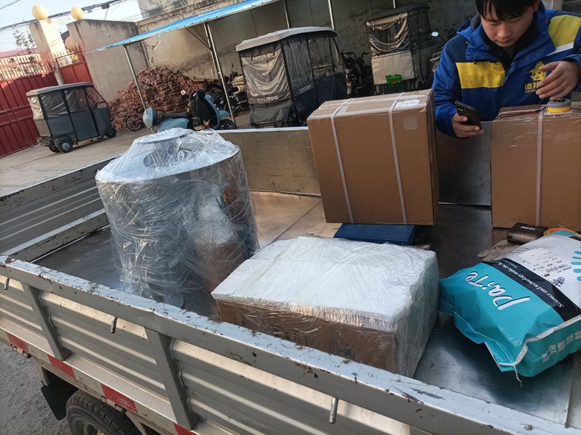 控制柜、料筒等發貨